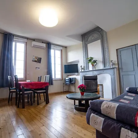 Etape Gimontoise 32 Apartment Exterior photo